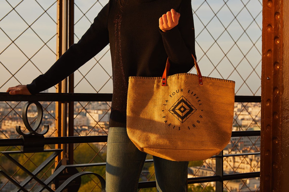 Collection Tour Eiffel x Saint James - Pull marin femme et cabas